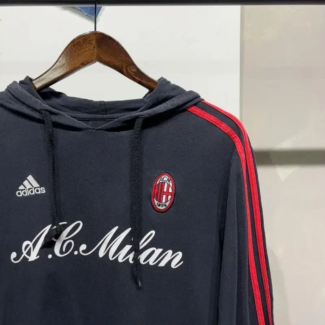 (95) 아디다스 AC밀란 축구 프린팅 후드티 상품이미지3