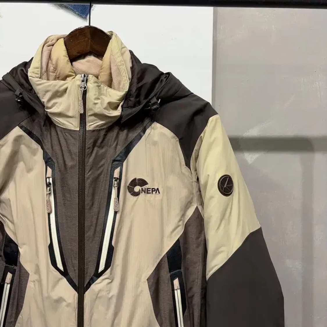 (100) 네파 아웃도어 덕다운 오리털 경량패딩 내피 바람막이 점퍼 상품이미지3