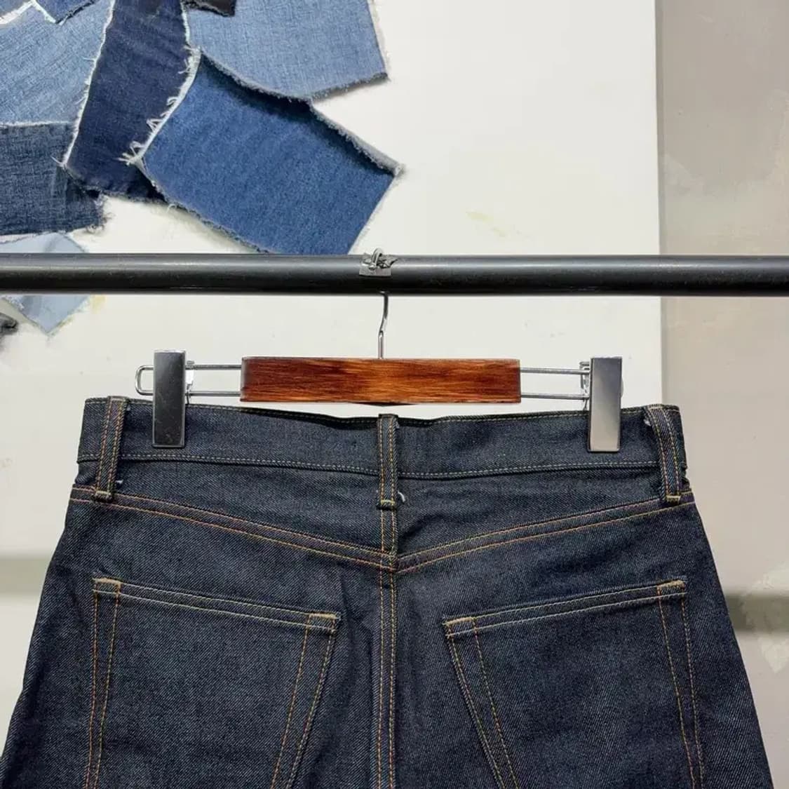 (28인치) 유니클로 캐주얼 셀비지 생지 진청바지 데님팬츠 상품이미지4