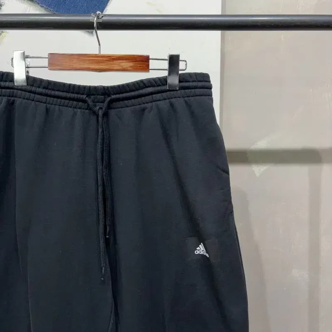 (32~34인치) 아디다스 캐주얼 밴딩 기모 조거팬츠 운동바지 상품이미지3