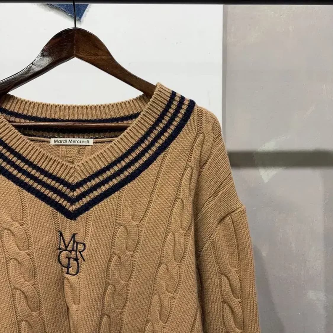 (100) 마르디메크르디 여성 케이블 꽈배기 캐시미어 니트 상품이미지3