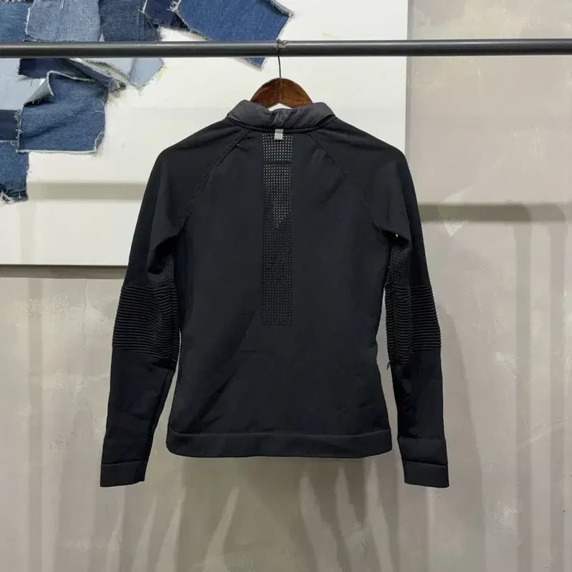 (85) 퓨마 여성 운동 스포츠 경량패딩 자켓 상품이미지4