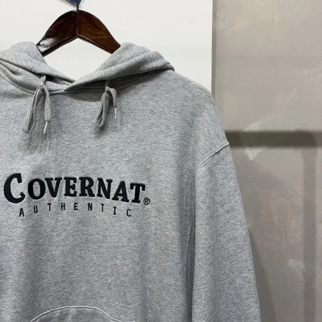 (95) 커버낫 스트릿 캐주얼 자수 로고 후드티 상품이미지3