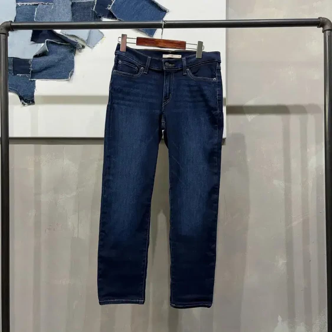 (27인치) 리바이스 여성 보이프렌드핏 스판 진청바지 데님팬츠 상품이미지1