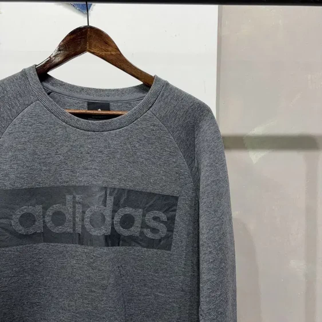 (100) 아디다스 캐주얼 네오프렌 프린팅 맨투맨 긴팔 티 상품이미지3