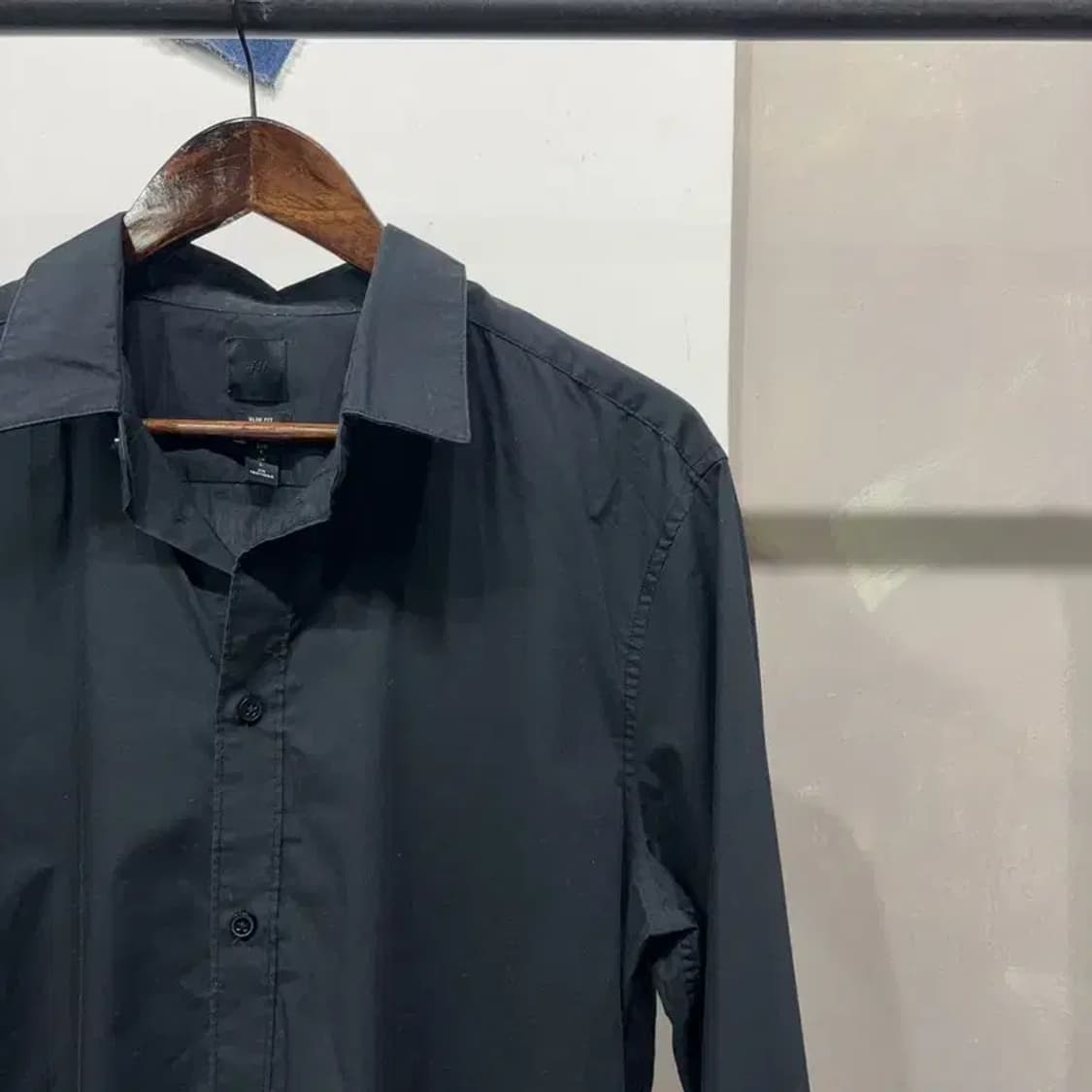 (105) H.M 흐앤므 클래식 캐주얼 슬림핏 셔츠 남방 상품이미지3