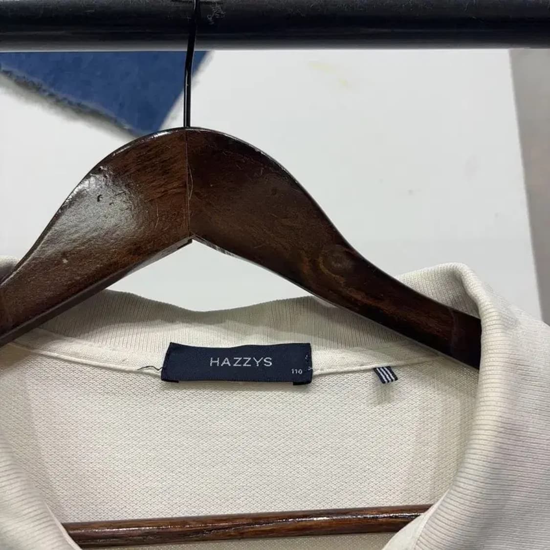 (110) 헤지스 캐주얼 스트라이프 긴팔 PK 카라티 상품이미지2