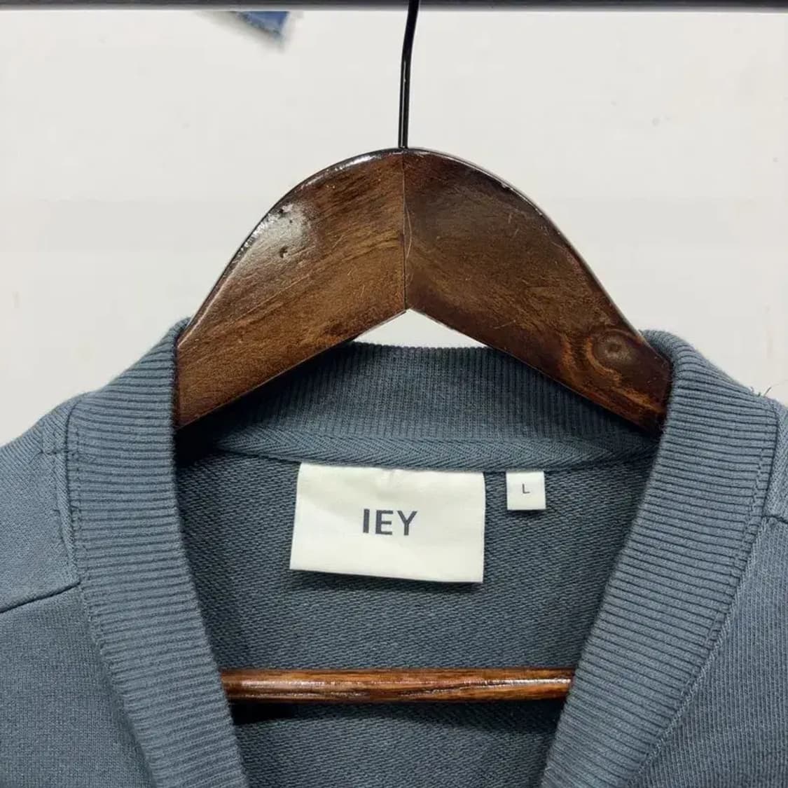 (95) 이에이 스트릿 캐주얼 백프린팅 맨투맨 긴팔 티 상품이미지2