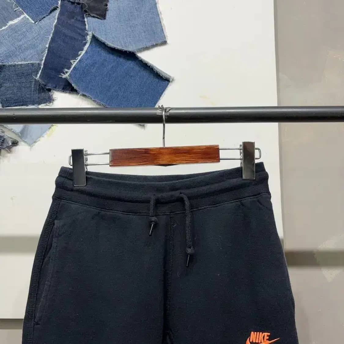 (24~26인치) 나이키 여성 스트릿 자수 밴딩 트레이닝팬츠 바지 상품이미지2