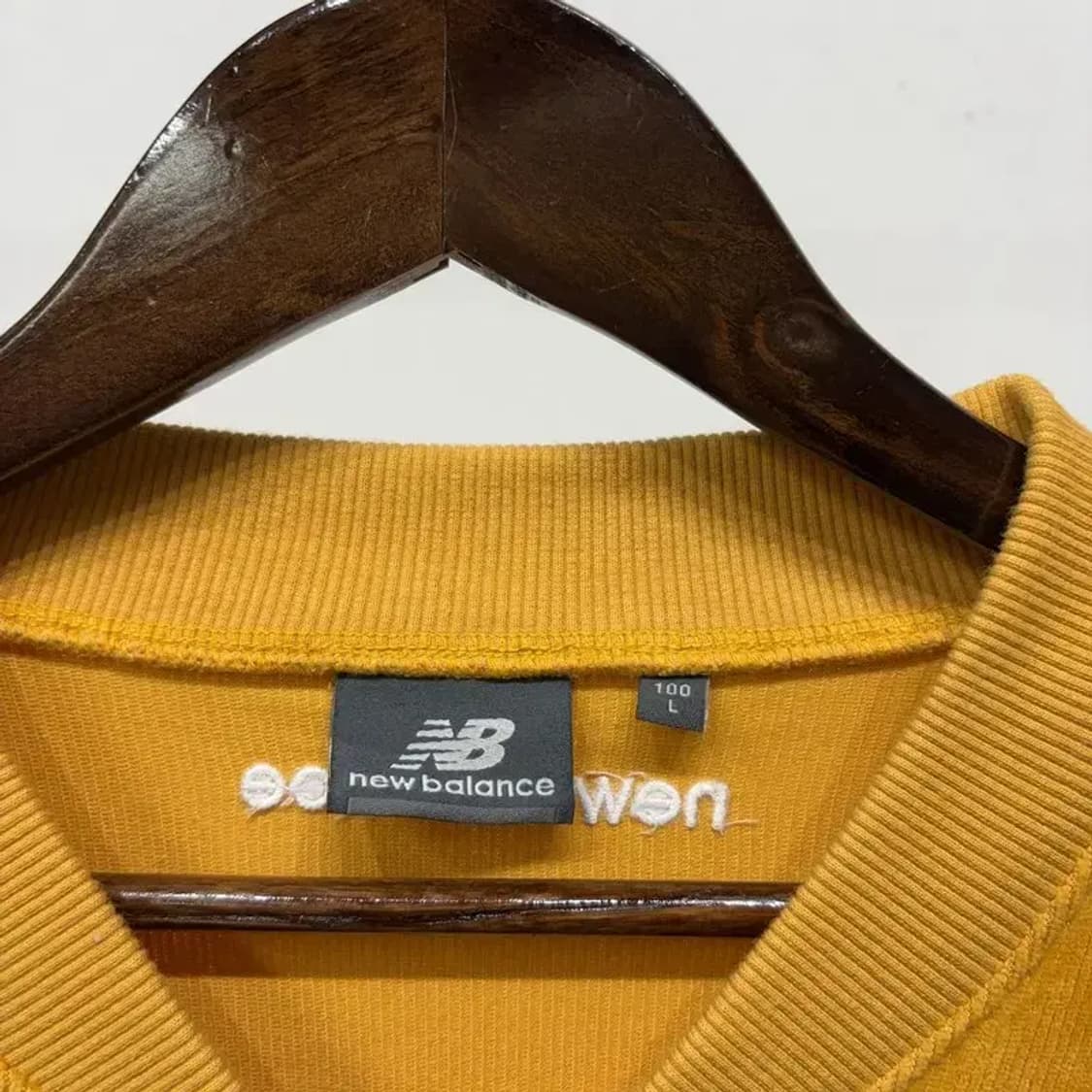 (105) 뉴발란스 스트릿 캐주얼 벨벳 코듀로이 집업 저지 자켓 상품이미지2