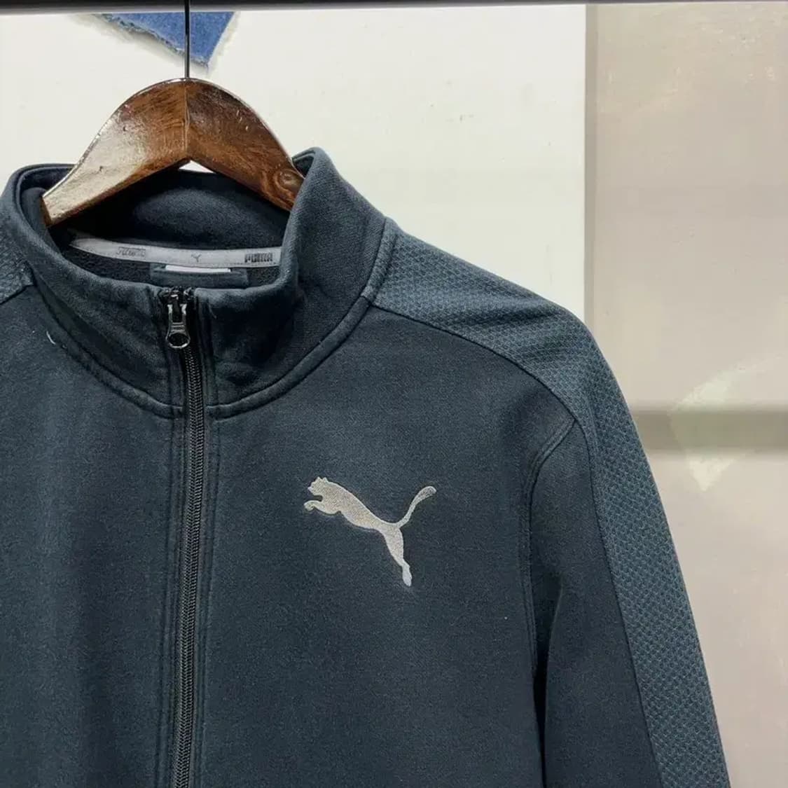 (95) 퓨마 캐주얼 스트릿 자수 기모 집업 자켓 상품이미지3