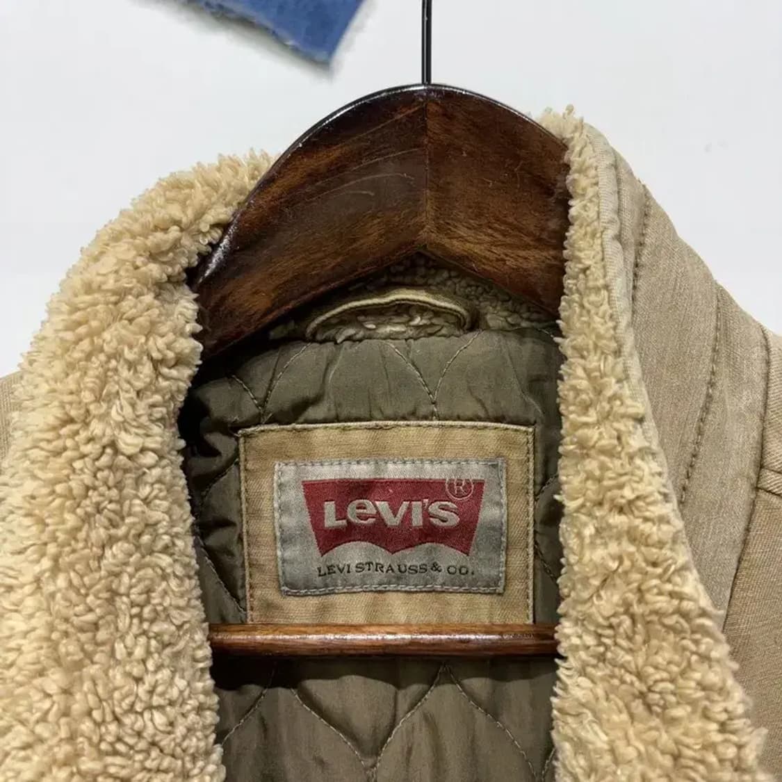 (100) 리바이스 캐주얼 누빔 쉐르파 트러커 자켓 상품이미지2