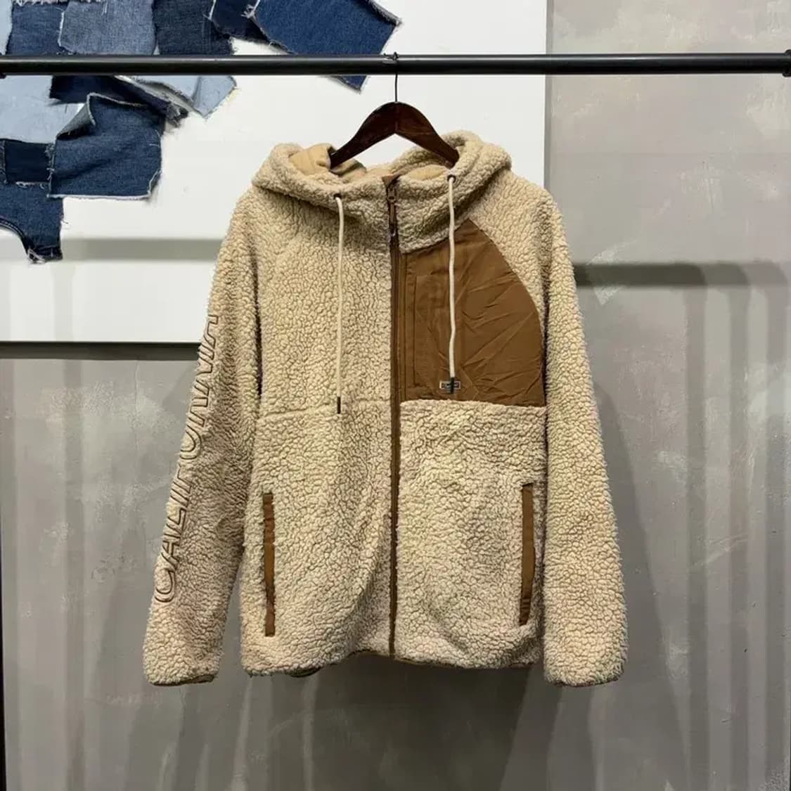 (105) 후아유 캐주얼 골든베어 양털 뽀글이 후리스 후드집업 자켓 상품이미지1