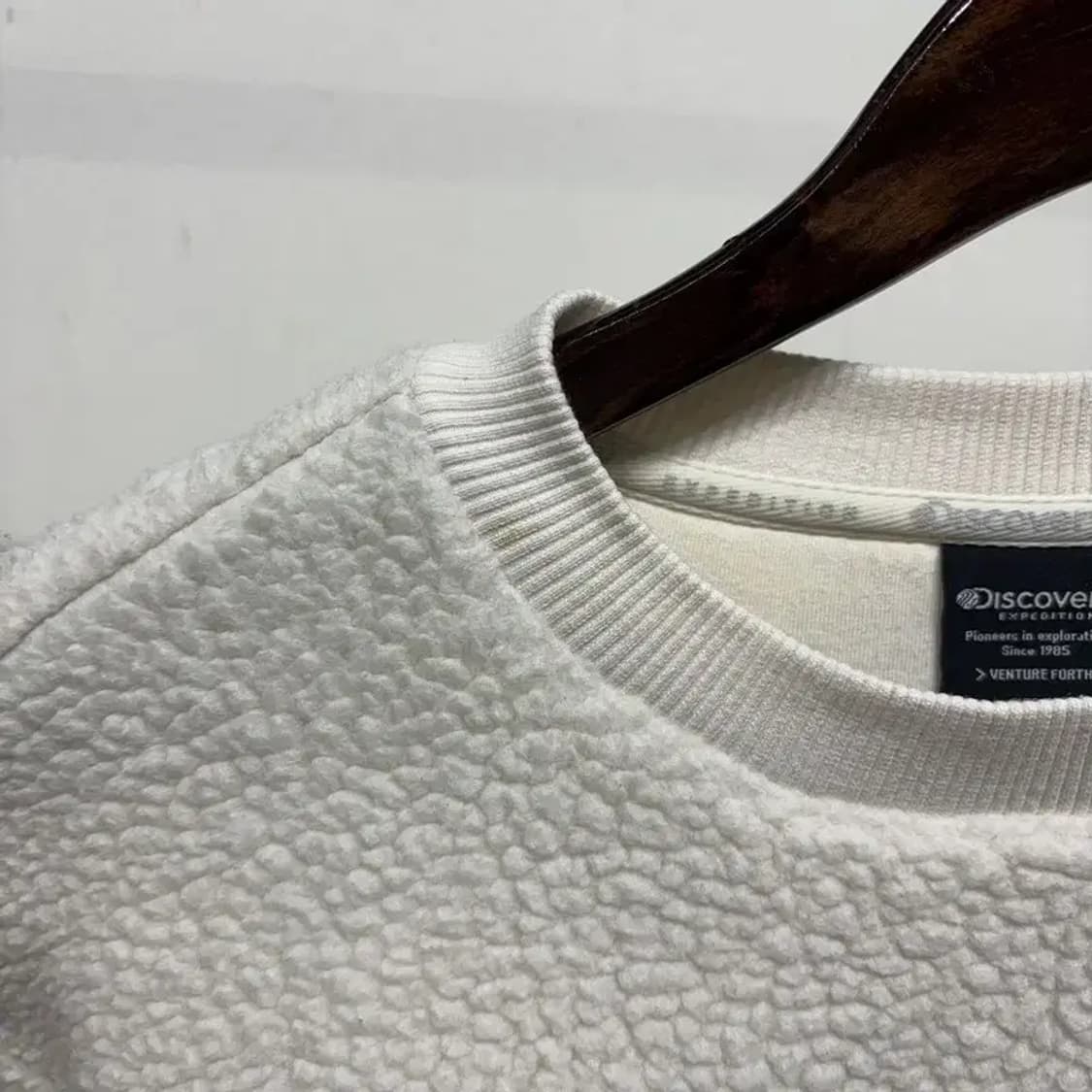 (90) 디스커버리 아웃도어 뽀글이 후리스 맨투맨 긴팔 티 상품이미지7