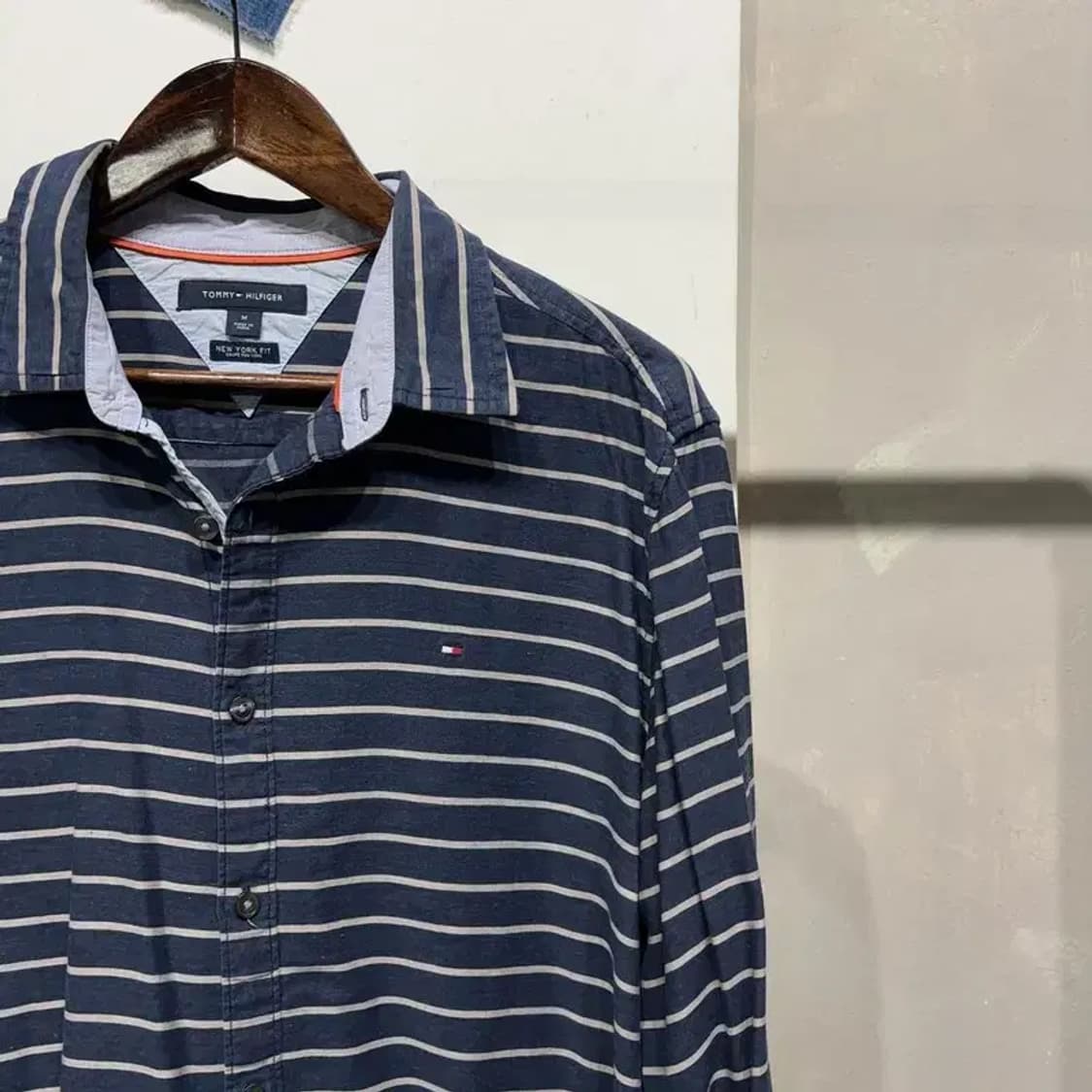 (105) 타미힐피거 캐주얼 스트라이프 셔츠 남방 상품이미지3