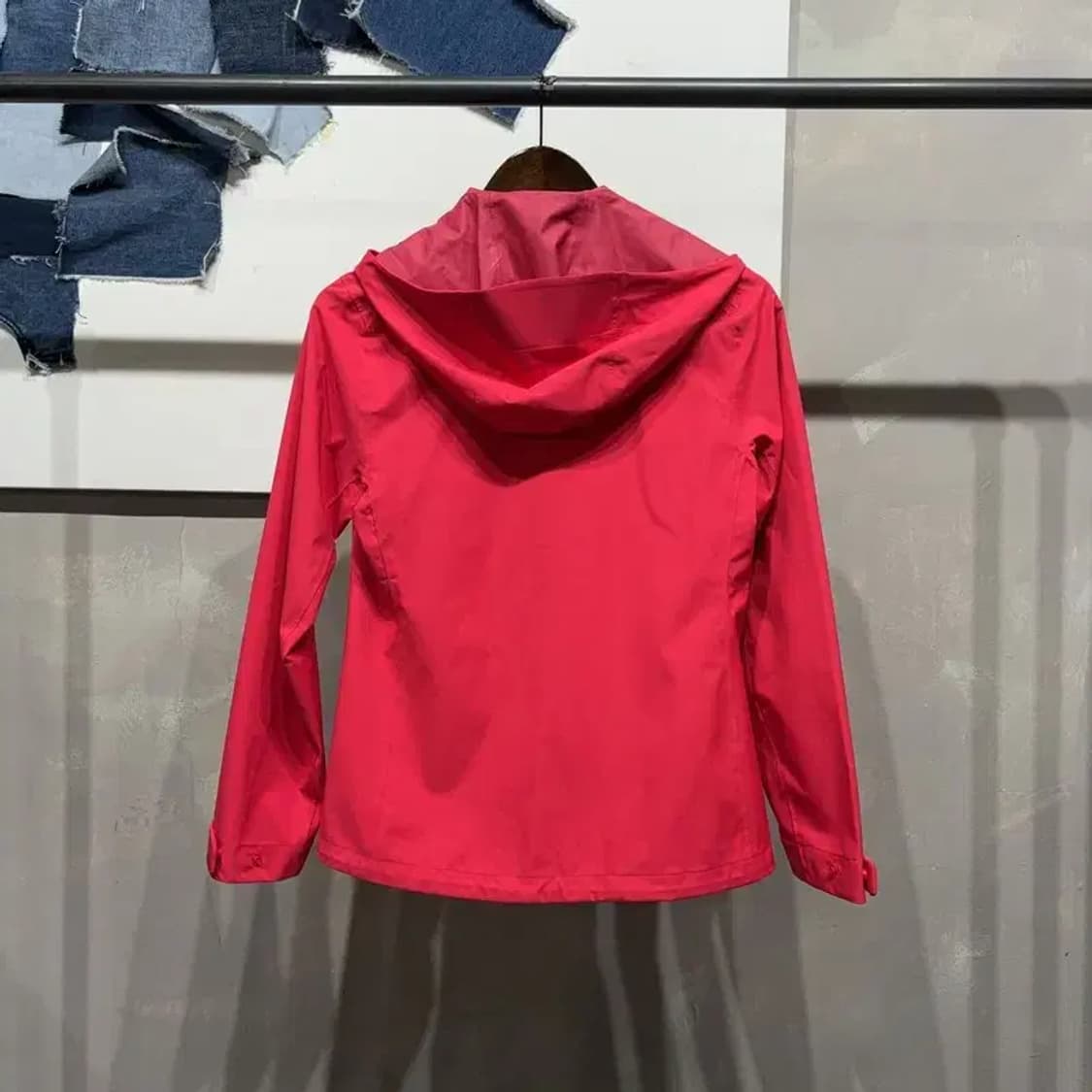 (85) 유니클로 여성 캐주얼 핫핑크 후드 바람막이 자켓 상품이미지4