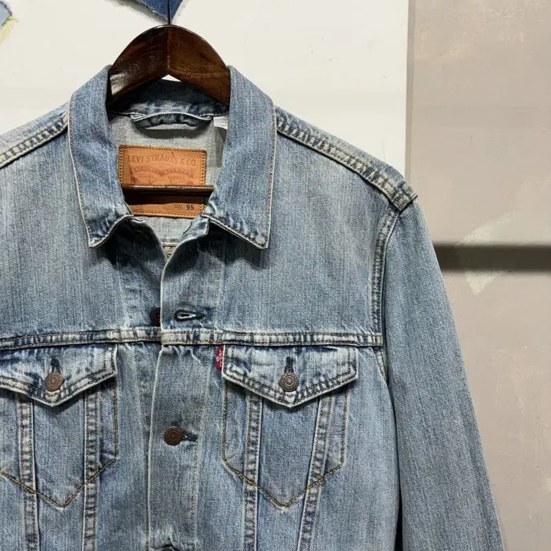 (95) 리바이스 캐주얼 데님 트러커 연청자켓 상품이미지3