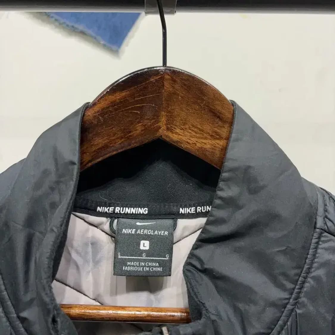 (100) 나이키 런닝 스포츠 에어로 경량 패딩조끼 상품이미지2
