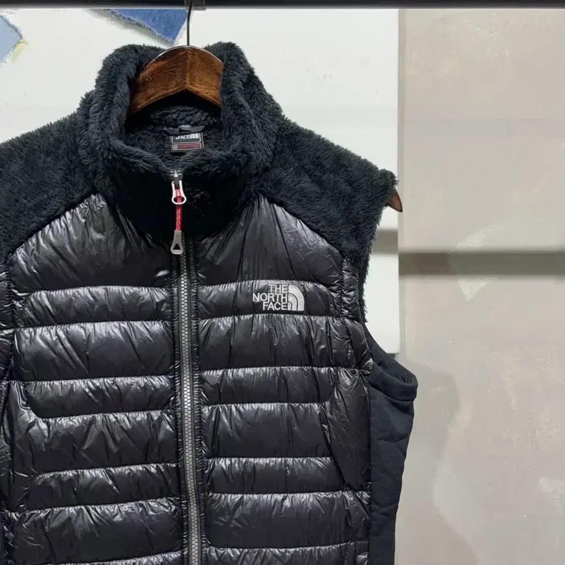 (100) 노스페이스 여성 등산 서밋시리즈 구스다운 후리스 경량패딩 조끼 상품이미지3