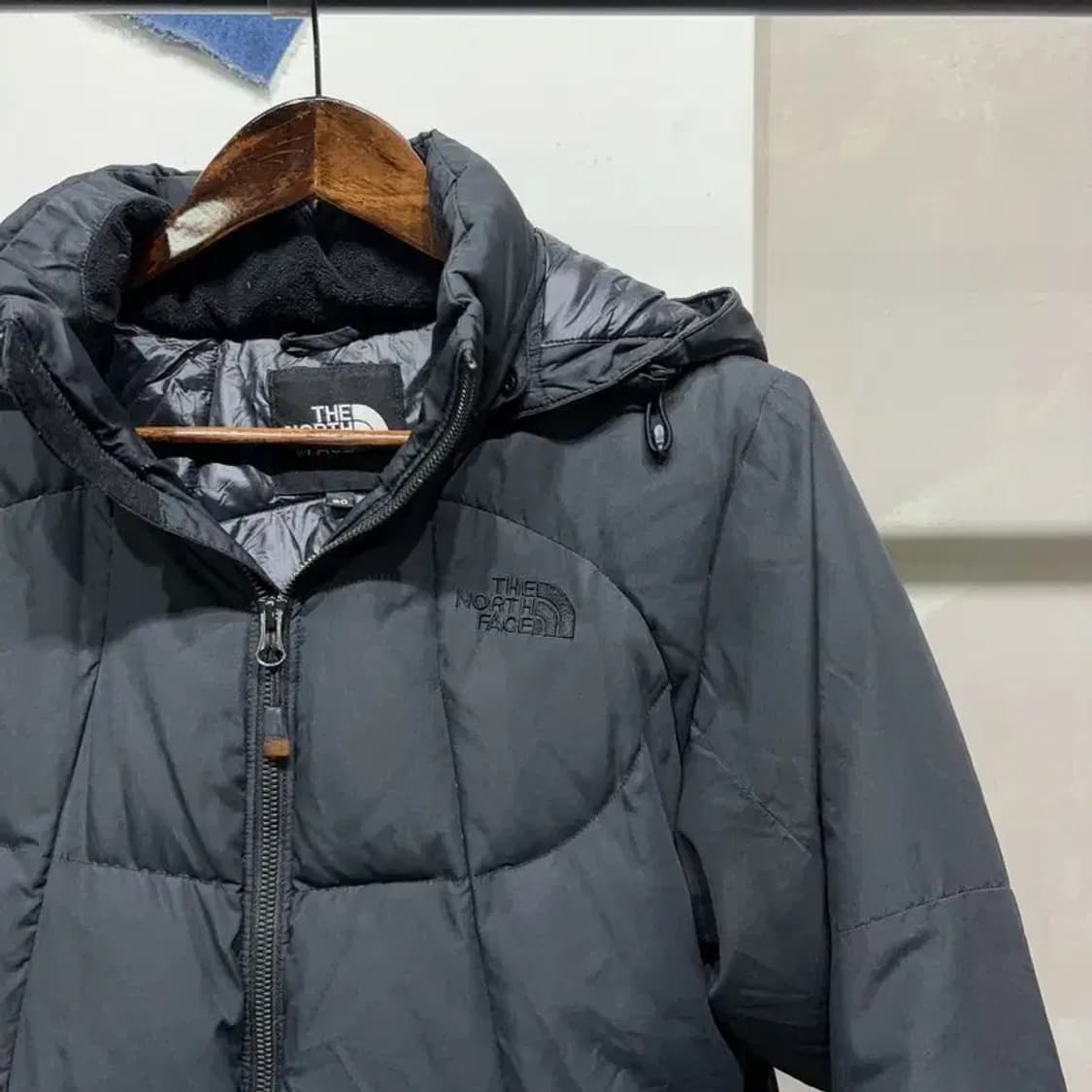 (90) 노스페이스 여성 등산 아웃도어 덕다운 오리털 후드 패딩 상품이미지3