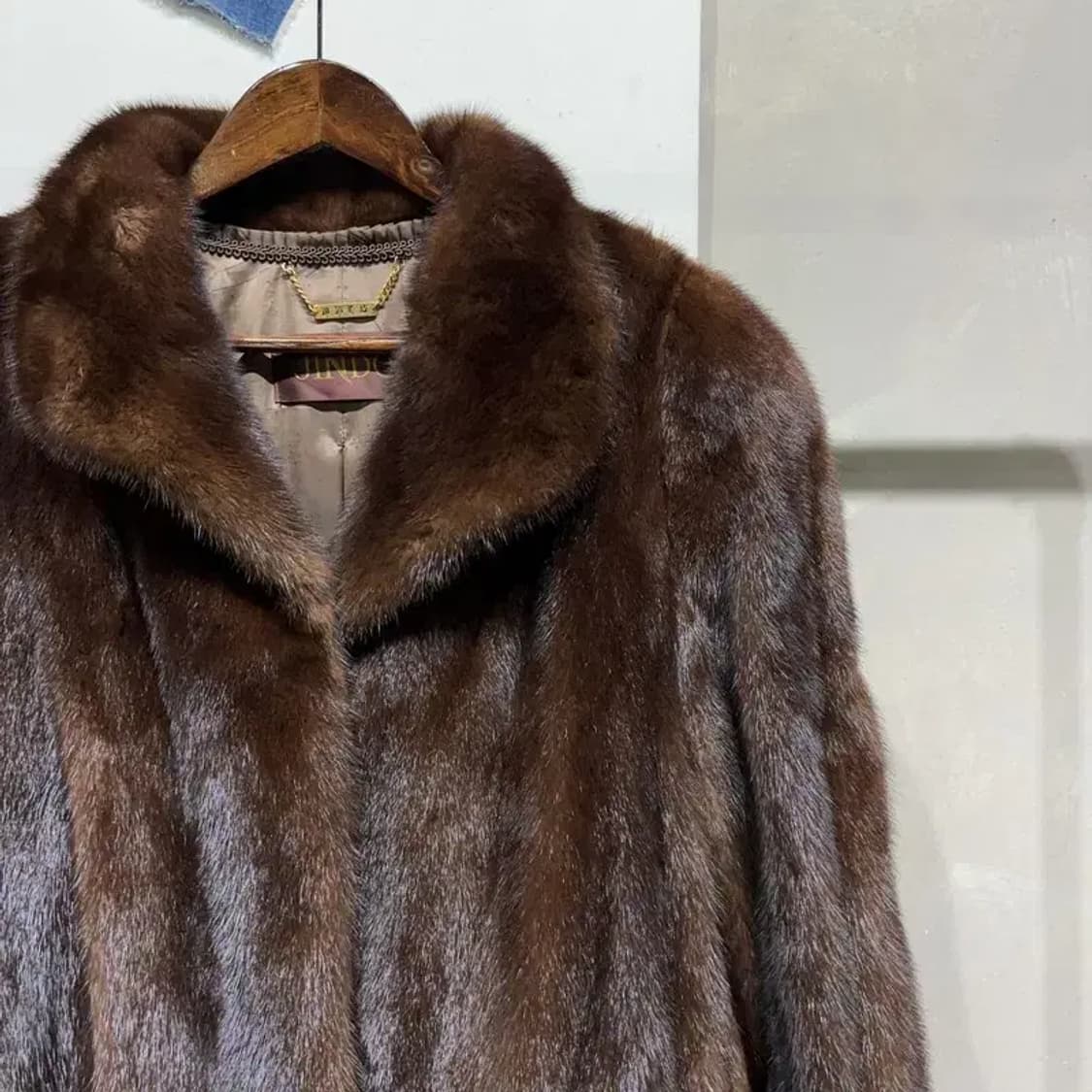 (95) 진도모피 여성 로열 사가 천연 밍크 모피 롱 털 코트 상품이미지3