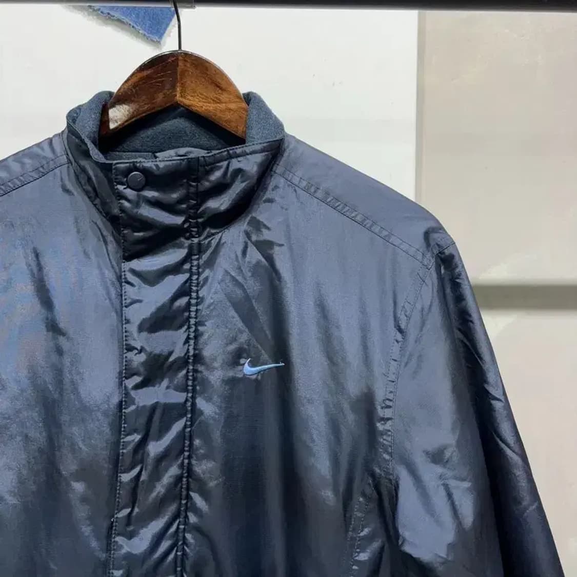 (95) 나이키 캐주얼 운동 자수 네이비 패딩 바람막이 자켓 상품이미지3
