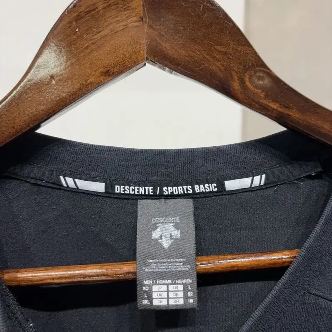 (100) 데상트 캐주얼 스포츠 맨투맨 긴팔 티 상품이미지2