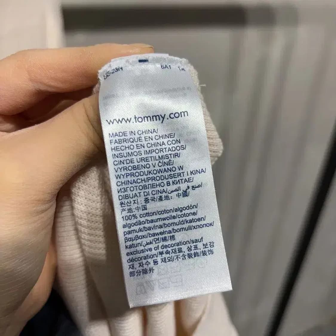 (100) 타미힐피거 캐주얼 클래식 자수 라운드 니트 상품이미지5