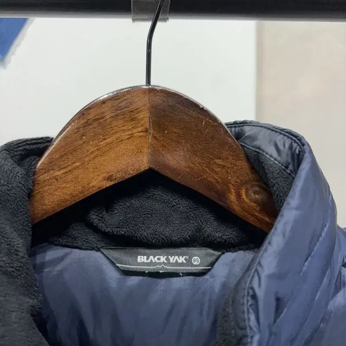 (95) 블랙야크 등산 아웃도어 구스다운 거위털 경량패딩 상품이미지3