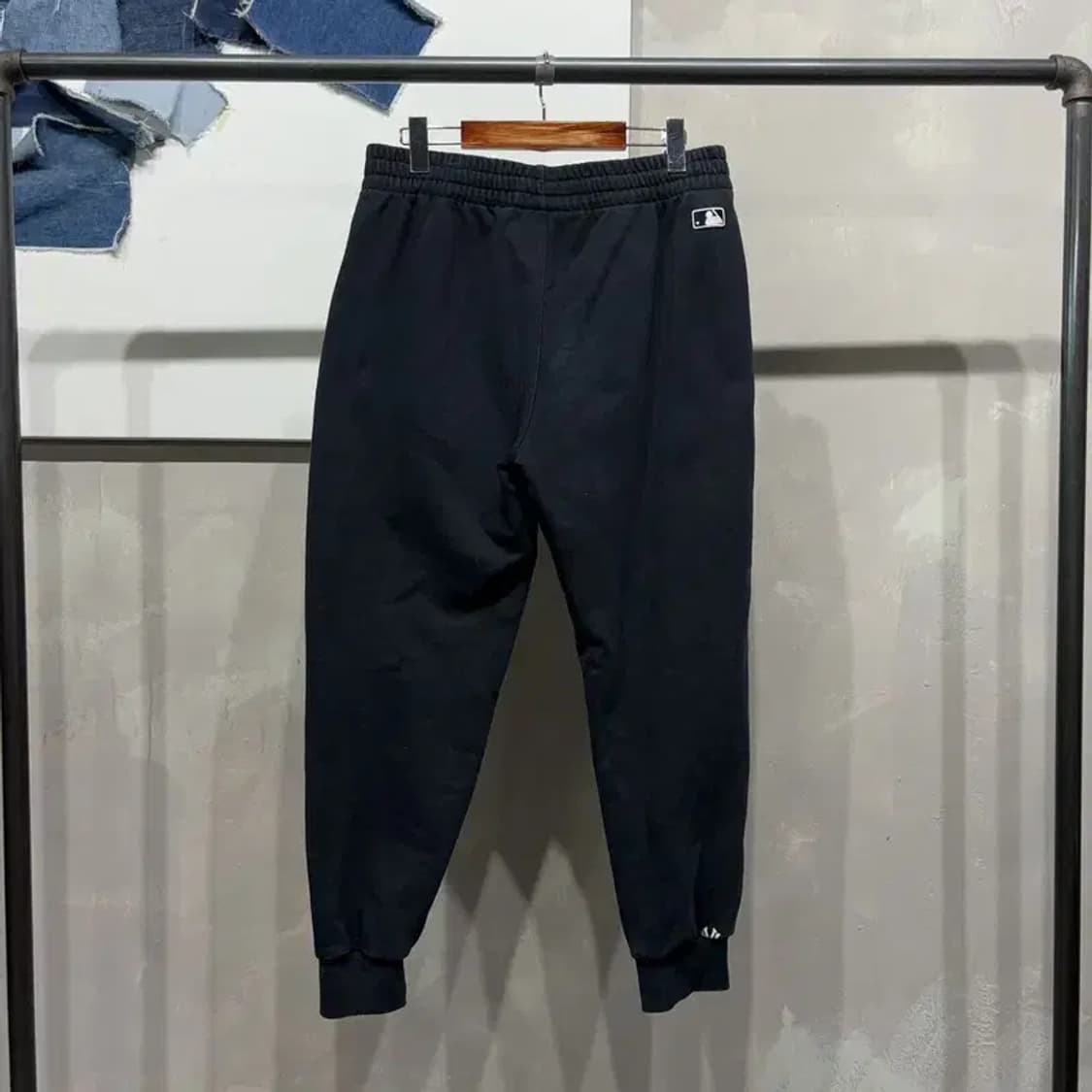 (30~32인치) MLB 뉴욕양키스 캐주얼 프린팅 밴딩 조거팬츠 운동바지 상품이미지3