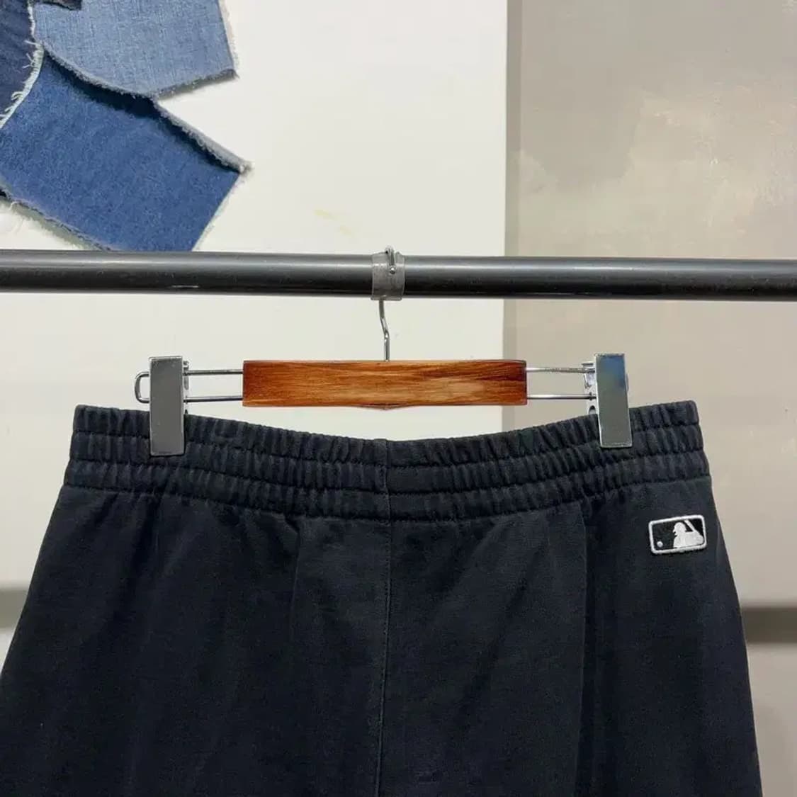 (30~32인치) MLB 뉴욕양키스 캐주얼 프린팅 밴딩 조거팬츠 운동바지 상품이미지4