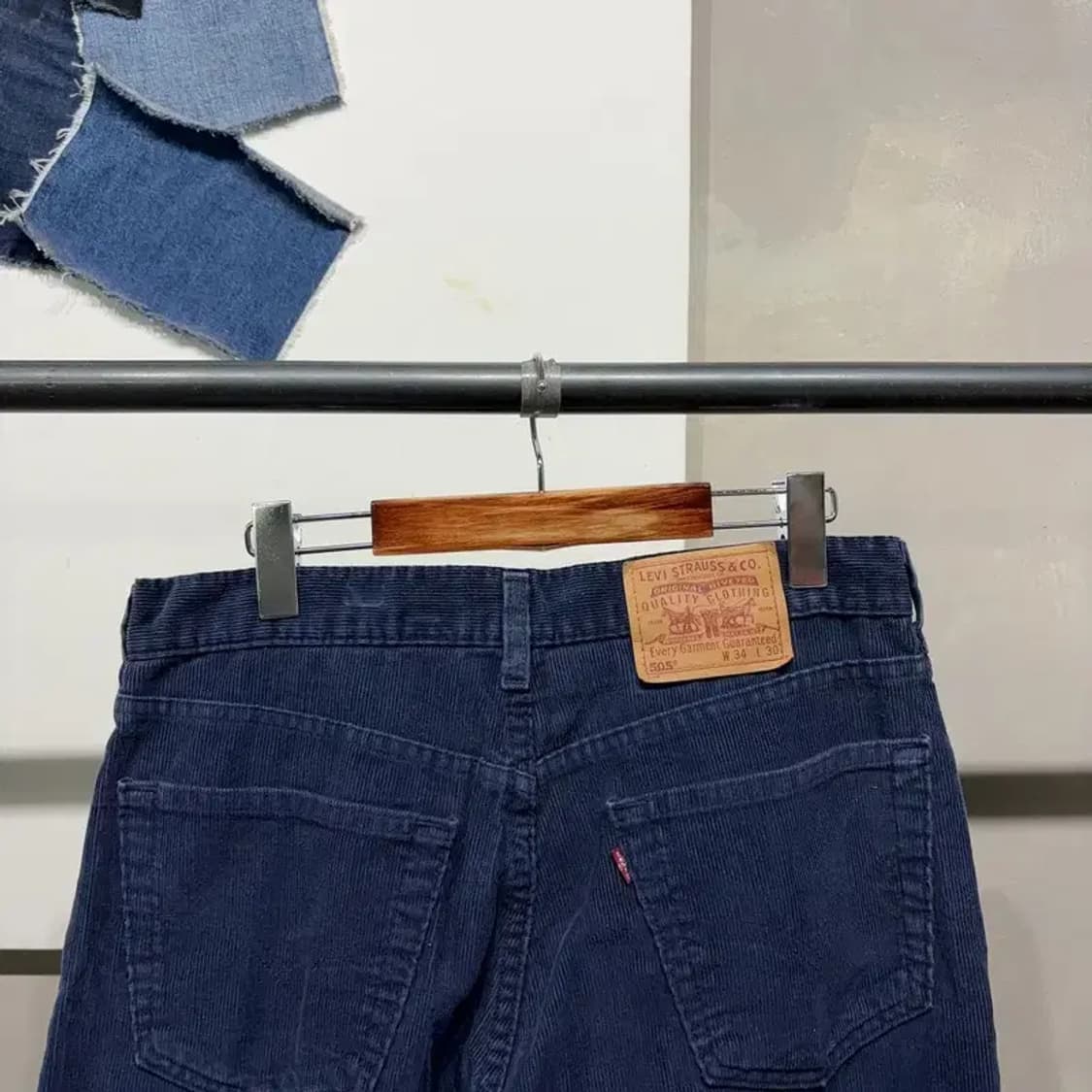 (34인치) 리바이스 505 레귤러핏 코듀로이 골덴 바지 상품이미지4