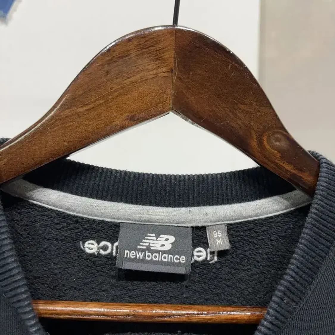 (95) 뉴발란스 캐주얼 자수 기모 맨투맨 긴팔 티 상품이미지2