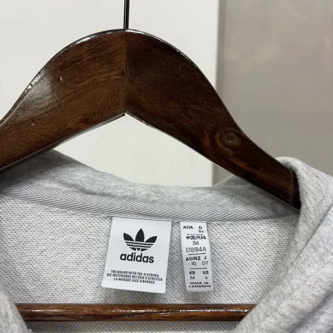 (95) 아디다스 여성 유로파 스트릿 자수 크롭 후드티 상품이미지2