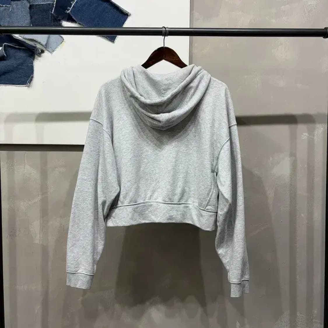 (95) 아디다스 여성 유로파 스트릿 자수 크롭 후드티 상품이미지4