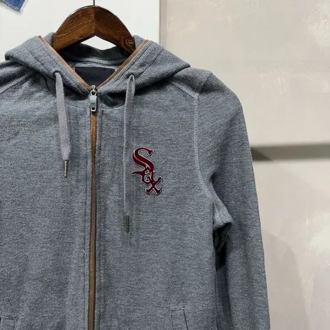 (90) MLB 여성 시카고화이트삭스 자수 후드집업 자켓 상품이미지3