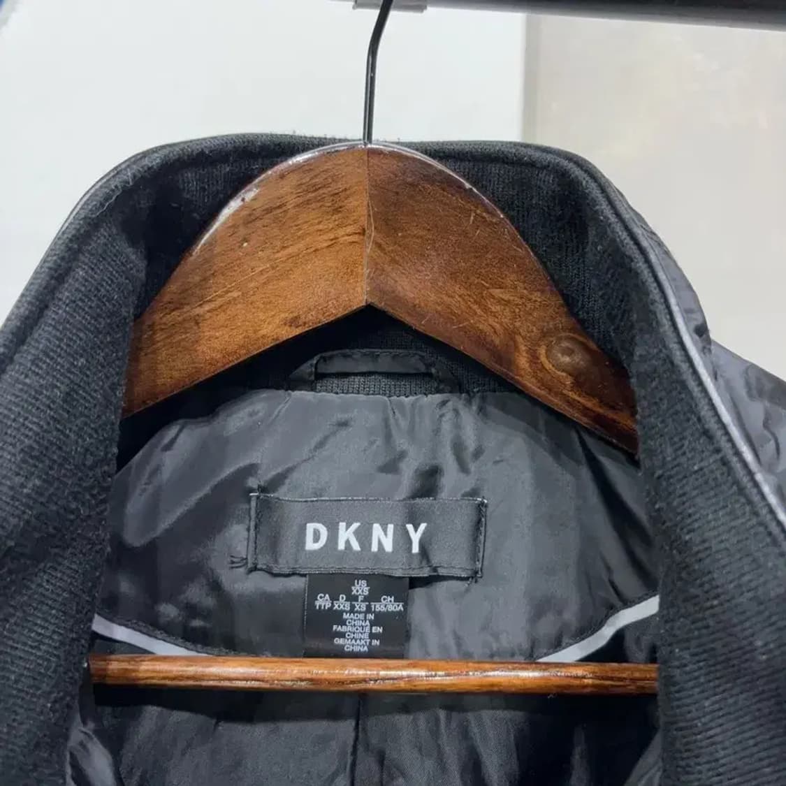 (80) DKNY 여성 캐주얼 퀼팅 롱 경량패딩 상품이미지2