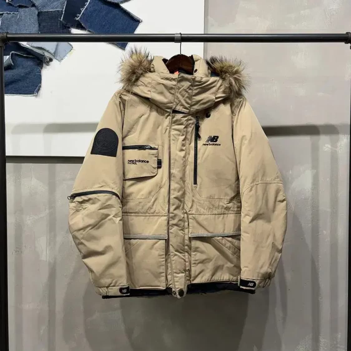 (90) 뉴발란스 여성 캐주얼 패트롤 구스다운 거위털 패딩 상품이미지1