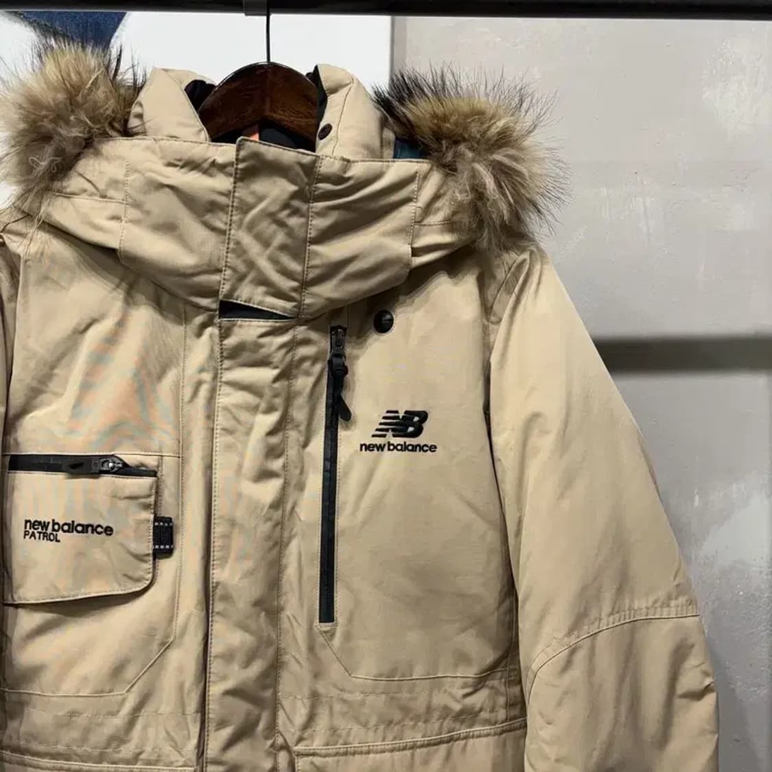 (90) 뉴발란스 여성 캐주얼 패트롤 구스다운 거위털 패딩 상품이미지3