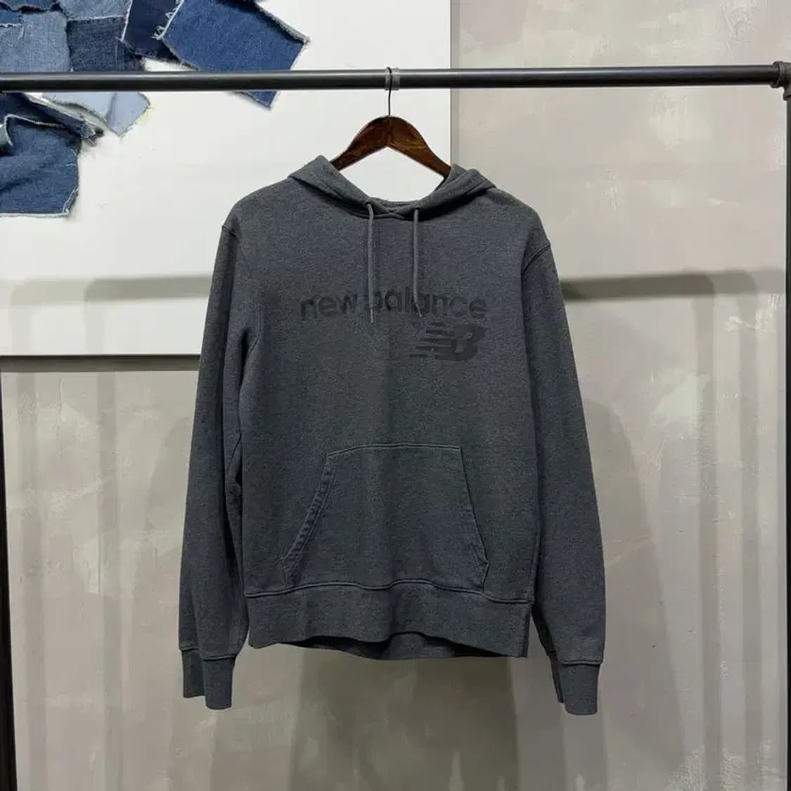 (100) 뉴발란스 스트릿 캐주얼 프린팅 기모 그레이 후드티 상품이미지1