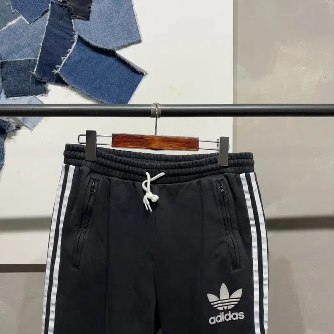(32~34인치) 아디다스 스트릿 유로파 밴딩 기모 조거팬츠 운동바지 상품이미지2