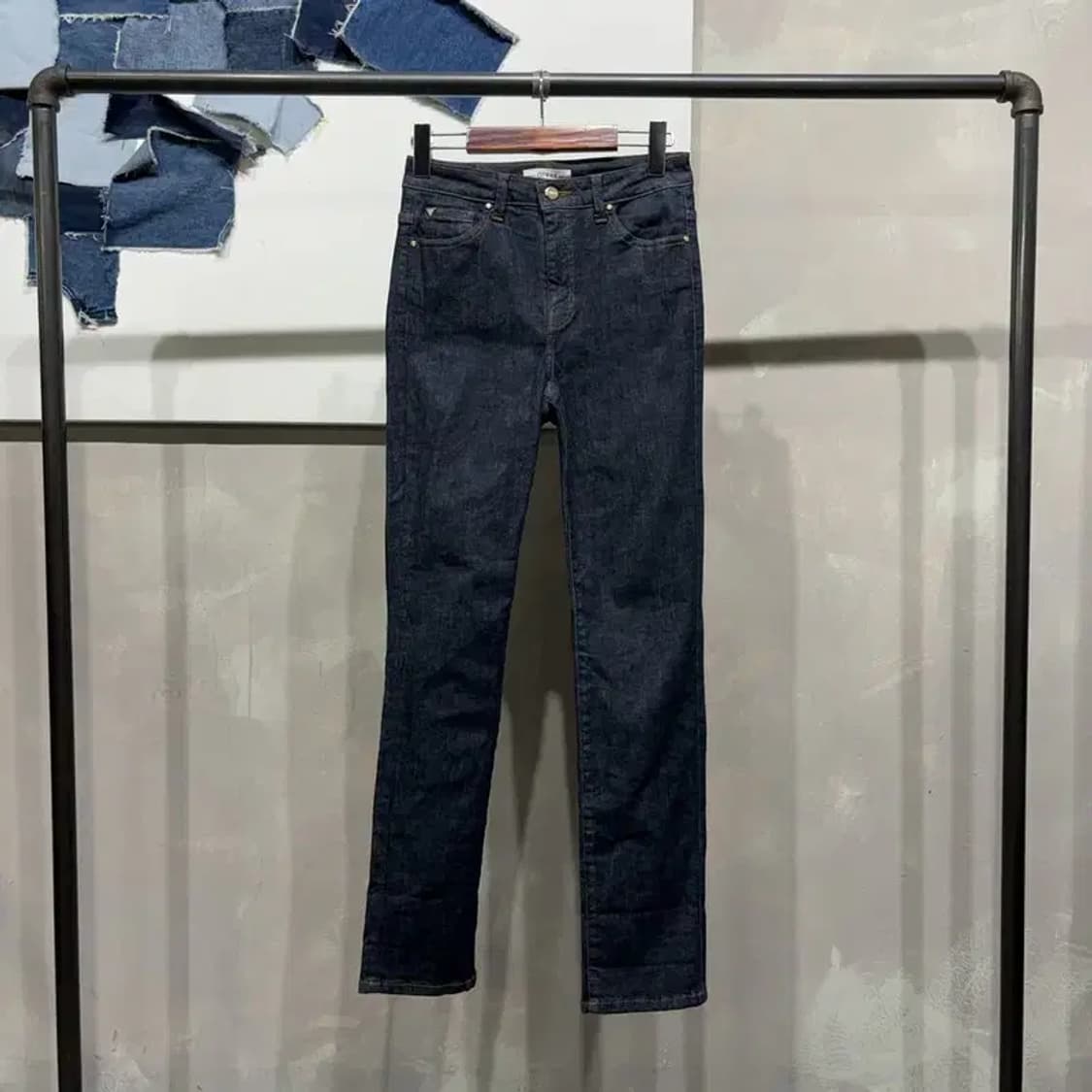(25인치) 게스 여성 캐주얼 스판 진청바지 데님팬츠 상품이미지1