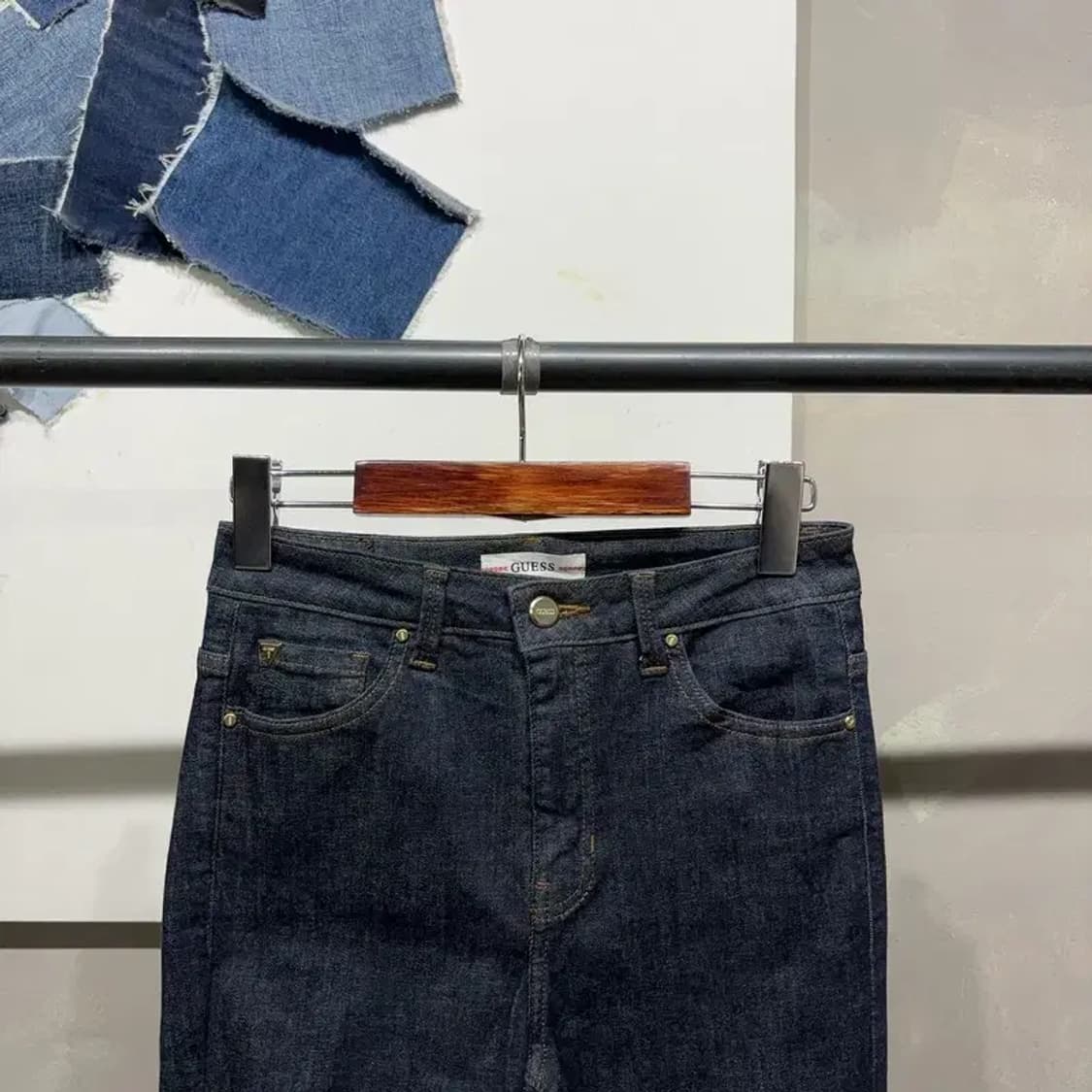 (25인치) 게스 여성 캐주얼 스판 진청바지 데님팬츠 상품이미지2