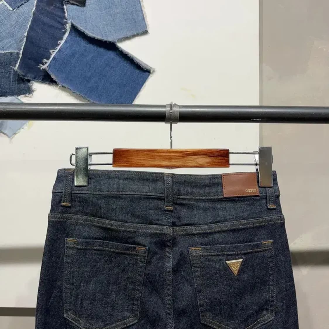 (25인치) 게스 여성 캐주얼 스판 진청바지 데님팬츠 상품이미지4