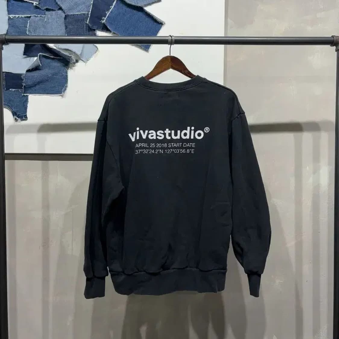 (100) 비바스튜디오 캐주얼 기모 백프린팅 맨투맨 긴팔 티 상품이미지4