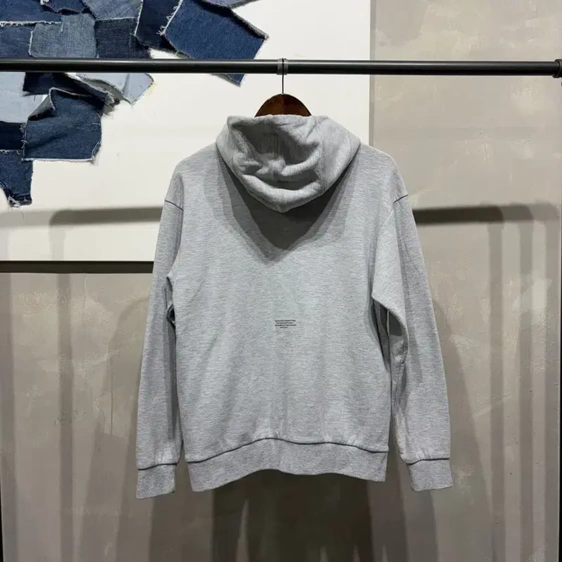 (90) 데상트 여성 캐주얼 스트릿 로고 자수 후드티 상품이미지4