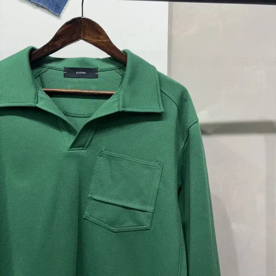 (95) 일꼬르소 캐주얼 포켓 카라 맨투맨 긴팔 티 상품이미지3