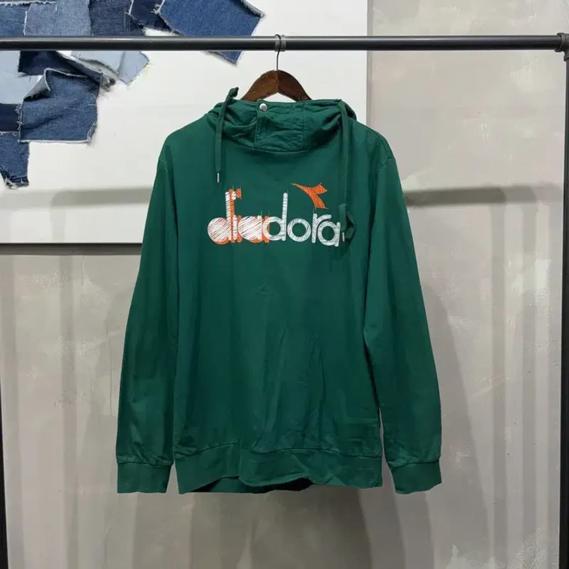 (105) 디아도라 운동 스포츠 프린팅 하이넥 후드티 상품이미지1