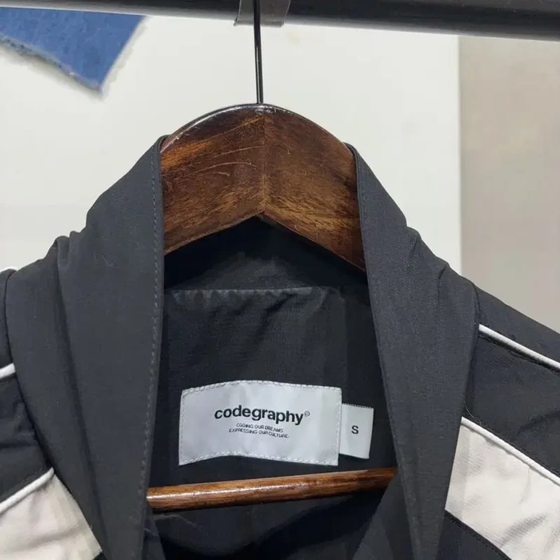 (95) 코드그라피 스트릿 캐주얼 바람막이 자켓 상품이미지2