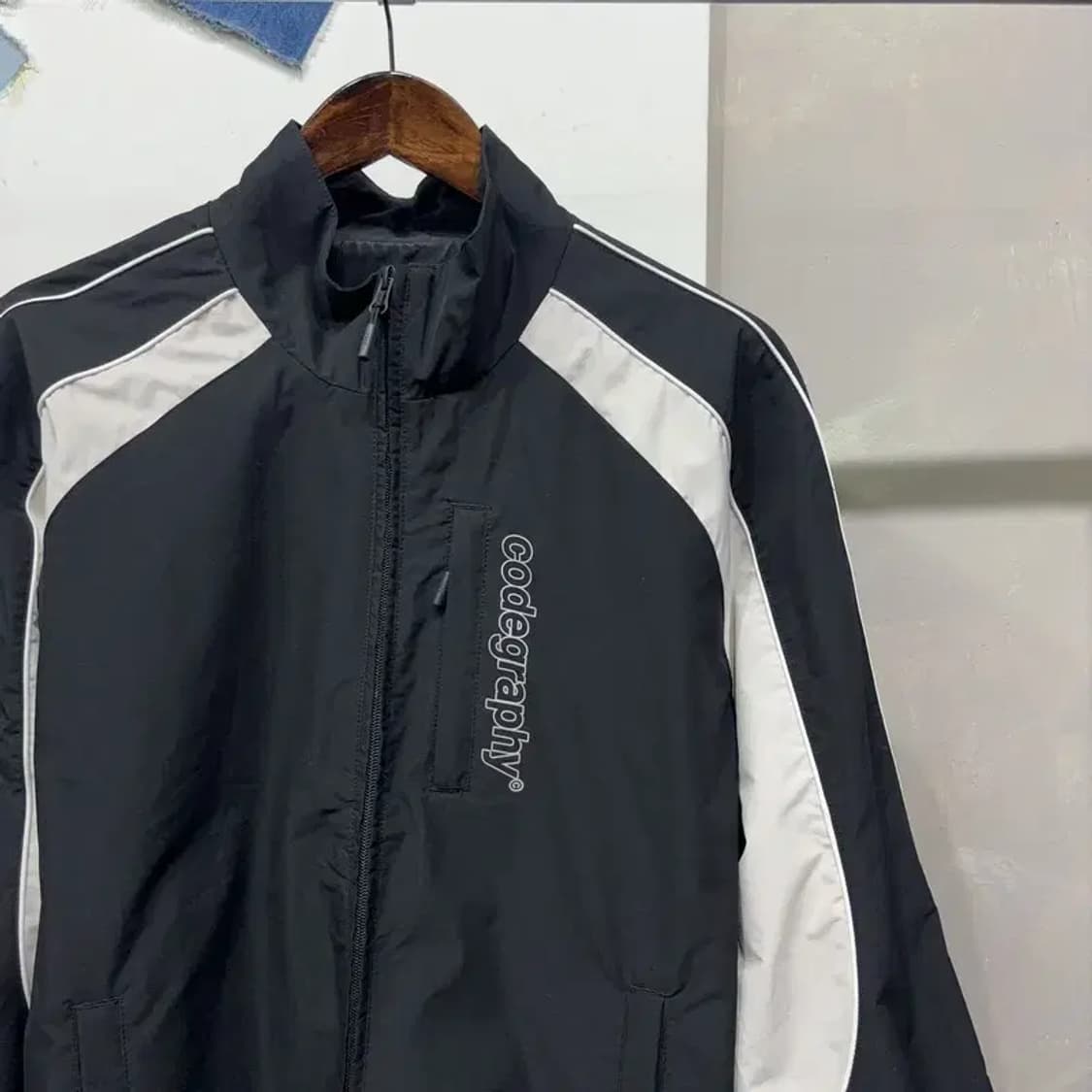 (95) 코드그라피 스트릿 캐주얼 바람막이 자켓 상품이미지3